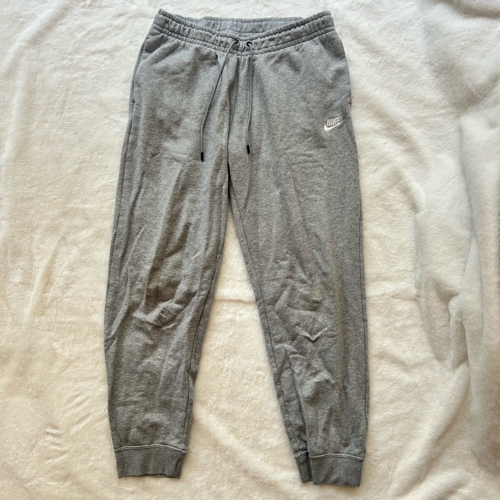 Nike Gray Joggers Relaxed Fit Sweatpants (LARGE)